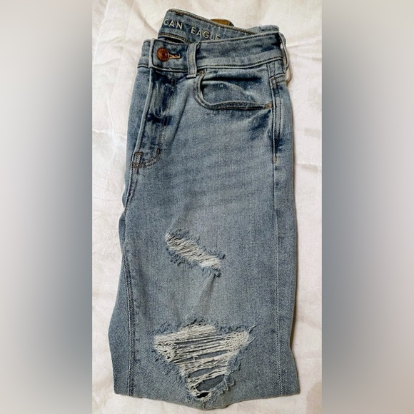 American Eagle size 0 skinny jeans with rips - Picture 15 of 16
